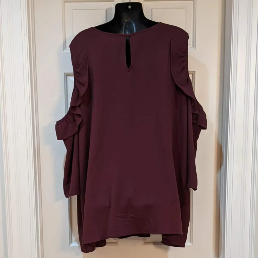 Torrid Ruffled Cold Shoulder Top - Picture 4 of 5